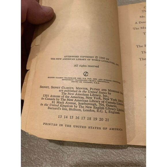 Edgar Allan Poe Book-The Fall of the House of Usher and Other Tales- Signet - Picture 2 of 4